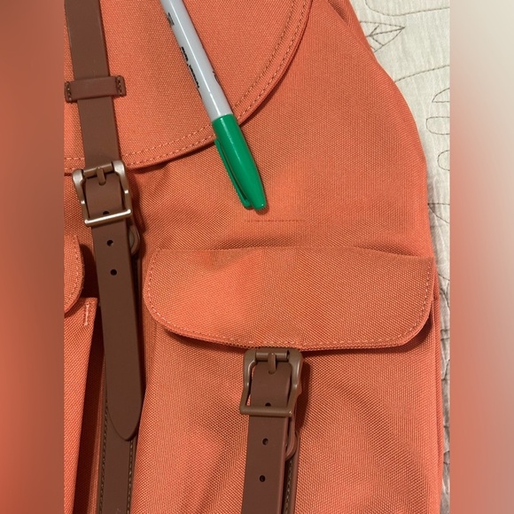 NWT Herschel Dawson Backpack Apricot Orange 20.5L Small Flaw - Picture 7 of 7